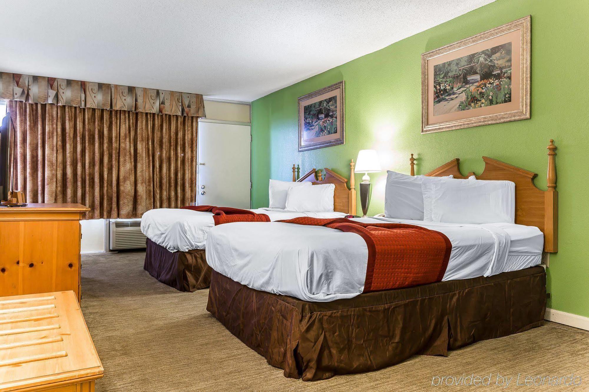 Ocean Star Hotel Myrtle Beach Bagian luar foto